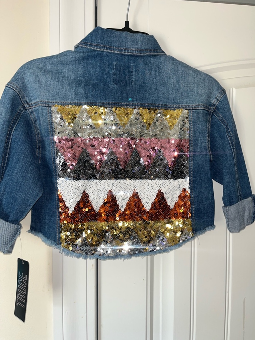 Truce NEW Cropped Jean Jacket Rippled Sequins Details Pockets Kids Size Small
